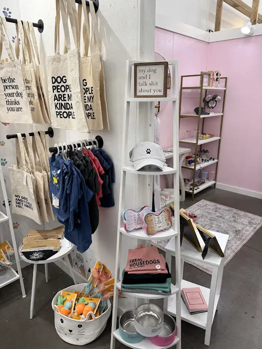 Fatty Paws Pet Boutique Picture 2
