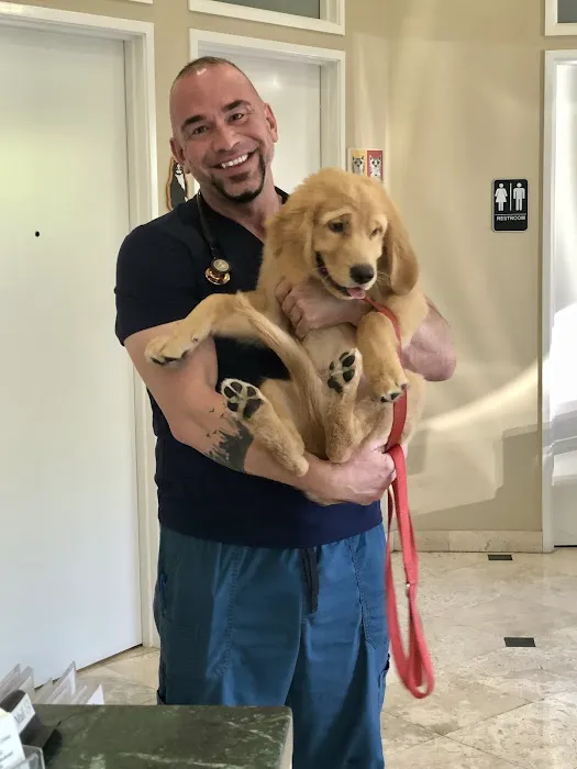 Tarzana Pet Clinic Picture 2