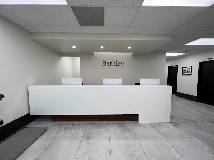 Berkley Pet Hospital Picture 5