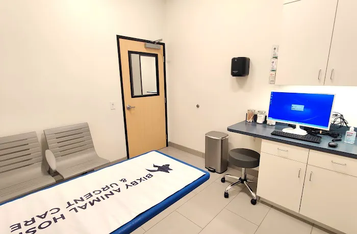 Bixby Animal Hospital & Urgent Care Picture 5