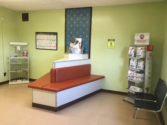 Sears Veterinary Hospital Picture 3