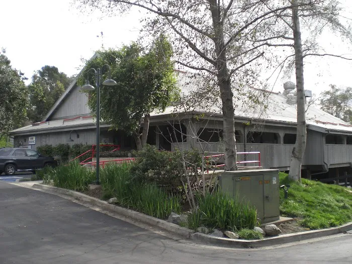 Sunnycrest Animal Care Center Picture 9